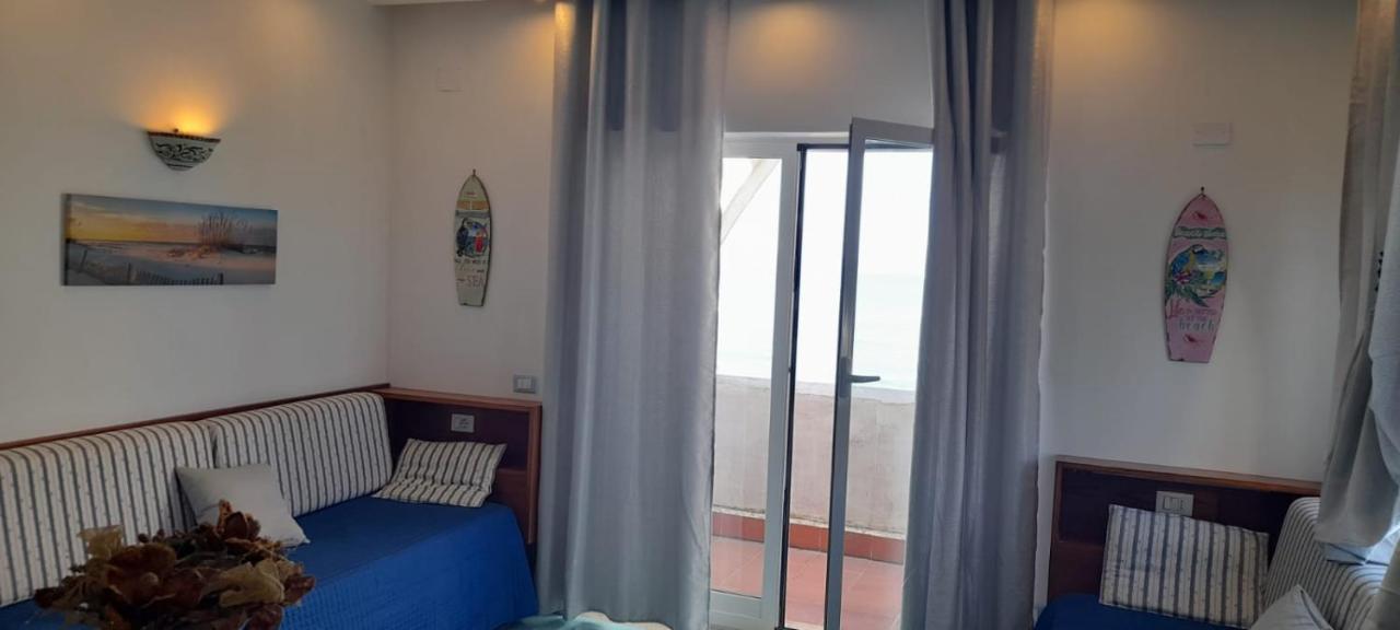 Casa Vacanze Elianto Aparthotel Anzio Luaran gambar